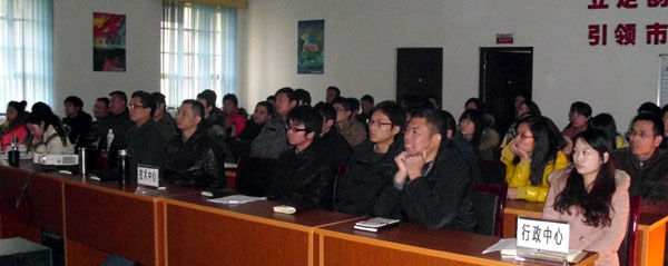 子夜无人免费观看