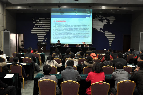 子夜无人免费观看