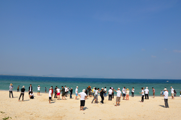 子夜无人免费观看