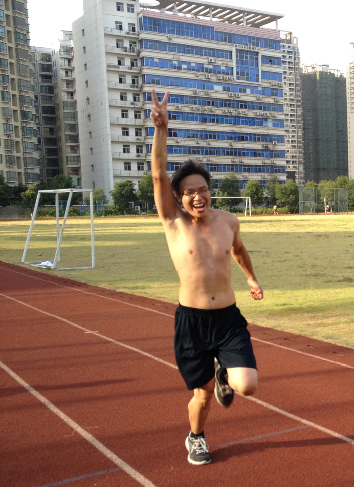 子夜无人免费观看