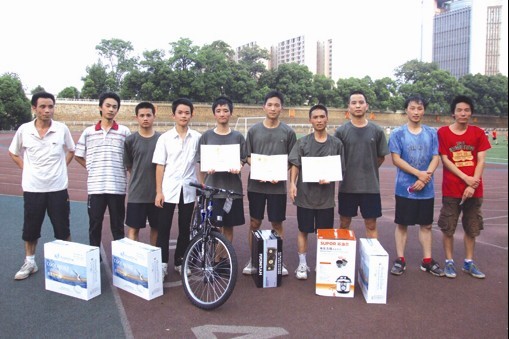 子夜无人免费观看