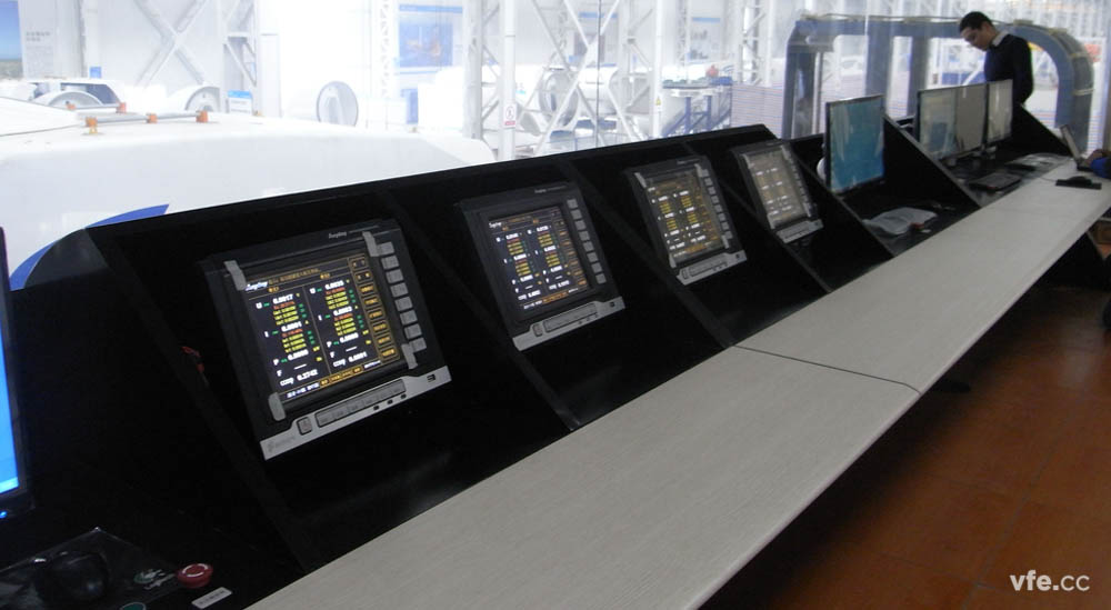 子夜无人免费观看